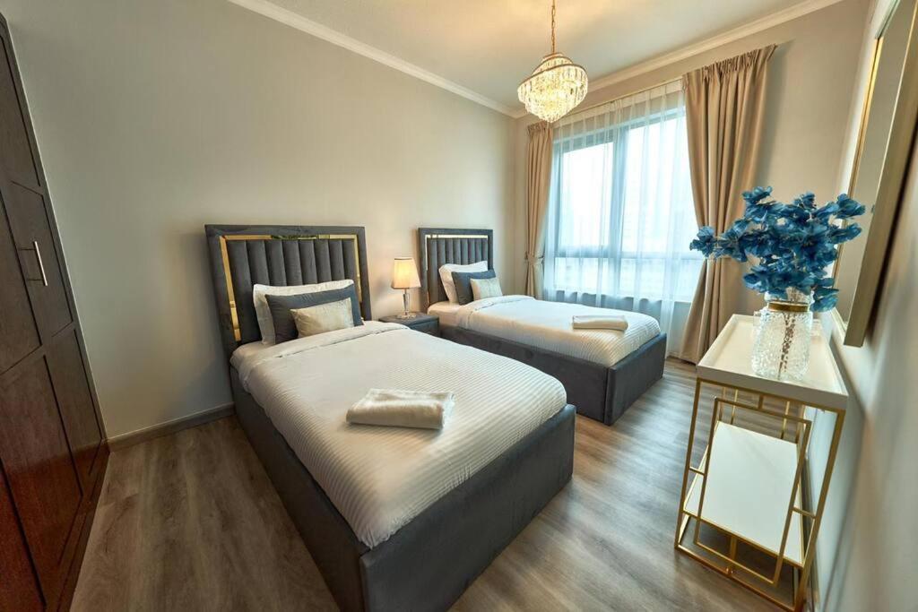 Magnificent Luxury 3Br With Amazing Burj & Fountain View Lägenhet Dubai Exteriör bild