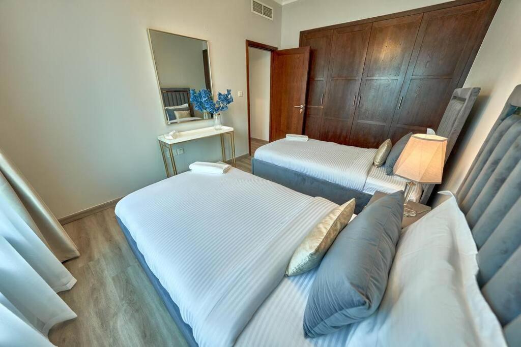 Magnificent Luxury 3Br With Amazing Burj & Fountain View Lägenhet Dubai Exteriör bild